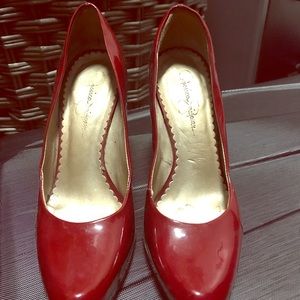 Jessica Simpson Red heels